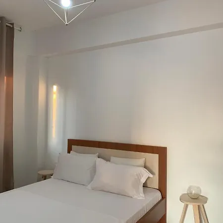 Kenza Apartment Sarande